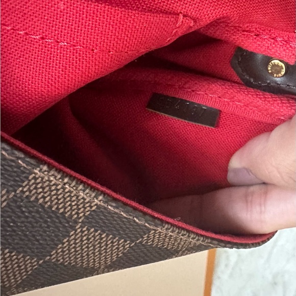 SOLD! LV Favorite PM (Like New) AUTHENTIC 100% - Picture 6 of 7